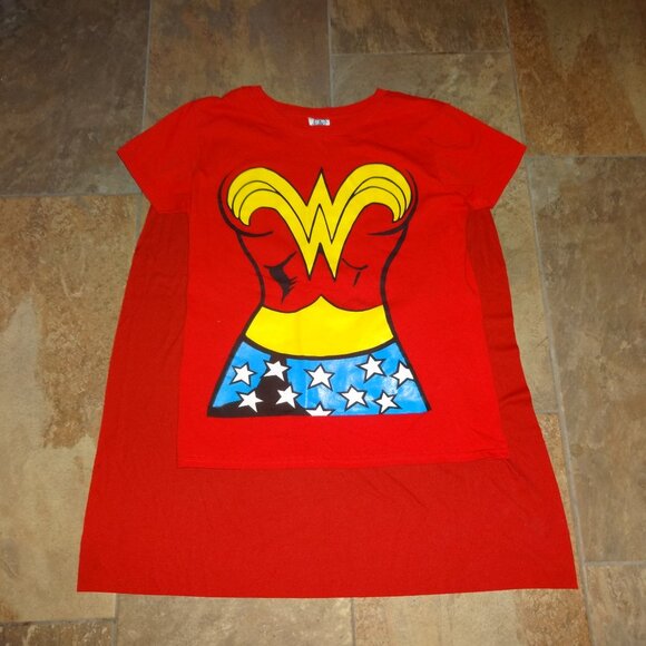 Rubies Wonder Woman T-Shirt Costume With Removable Cape Medium 100% Cotton - Picture 1 of 14